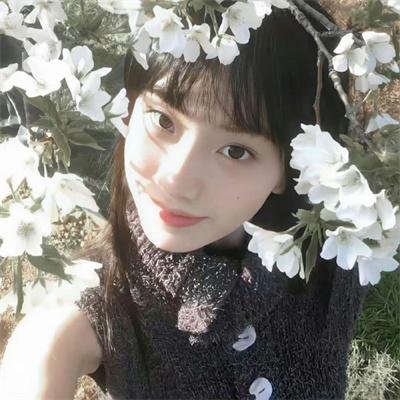暗红 海报